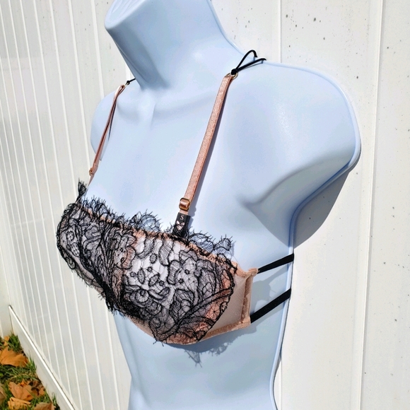 Victoria's Secret Balconette Bra NWOT - Picture 2 of 6
